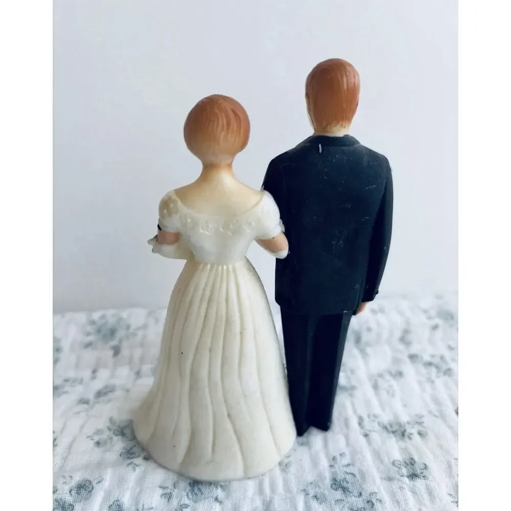 Vintage Art Deco 1970 Bride And Groom Wedding Cake Topper Plastic